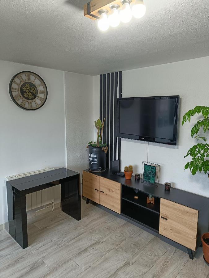 Charmant Appartement Avec Vue Marina Saint-Cyprien  Exterior photo
